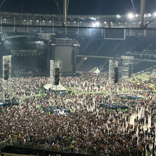 Photo taken at Mário Filho (Maracanã) Stadium by Leandro C. on 12/17/2023