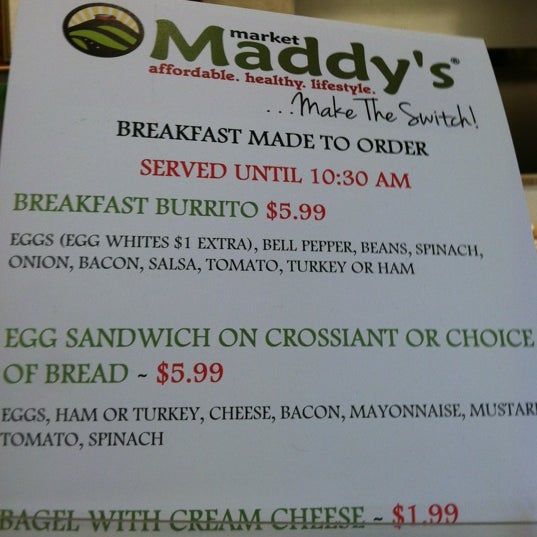 รูปภาพถ่ายที่ Maddy&#39;s Market โดย Christina O. เมื่อ 10/26/2012