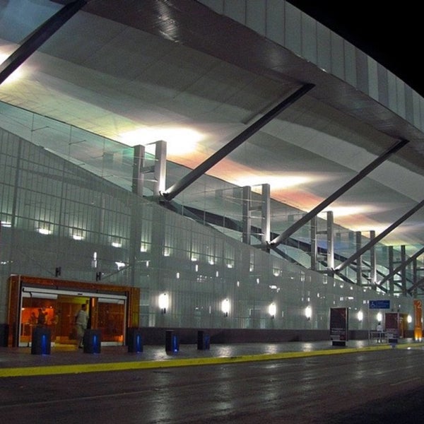 Foto scattata a Aeroporto Internazionale di Monterrey (MTY) da Alejo F. il 11/8/2015
