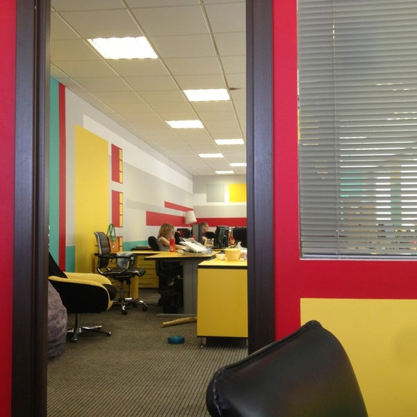 красивый офис строительной компании. строительный двор офис москва. дом максвелла спб интерьер. строительный двор офис москва. строительный офис адрес.