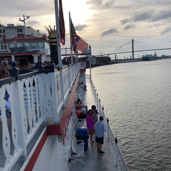 Снимок сделан в Savannah&#39;s Riverboat Cruises пользователем Tareq M. 5/26/2022