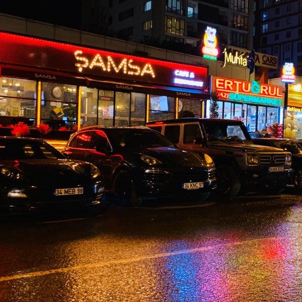Foto diambil di Şamşa Cafe Restaurant oleh Arven C. pada 12/23/2019