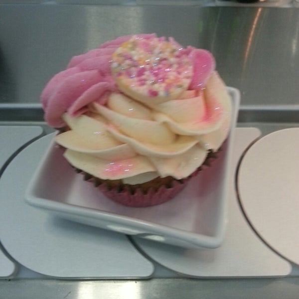 Chocolate Lounge Dessert Shop in Edinburgh