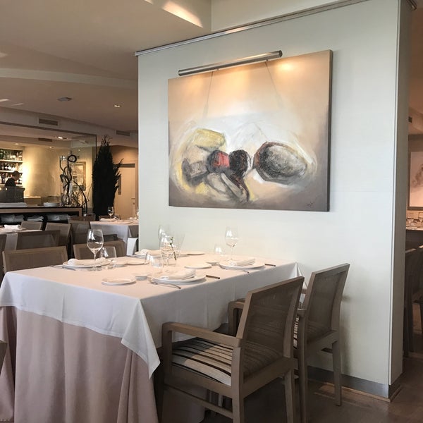 Photo taken at Restaurante La Falúa Café Pub by ᴡ B. on 7/19/2019