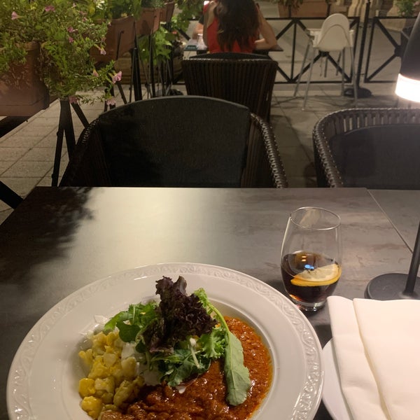 Foto tirada no(a) Dunacorso Restaurant por Ahmed 🌍 em 8/14/2021