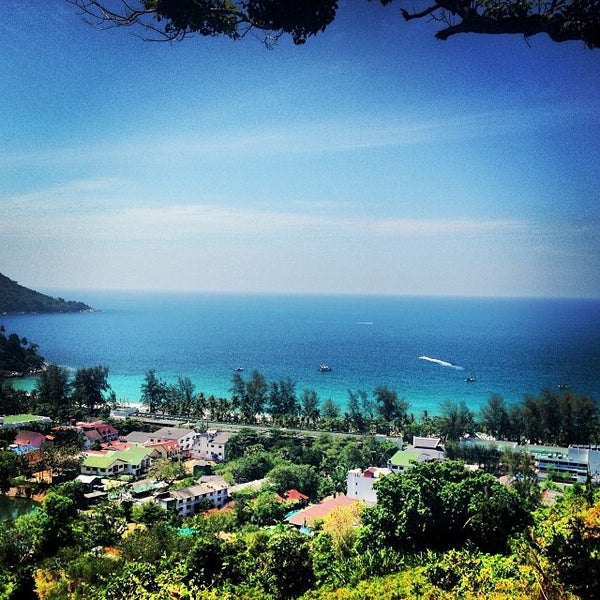 Маленькие квартиры ad interiors. Зеельбах германия деревня. Небольшой загородный домик. Историческая деревня сиракава-го. Small view.