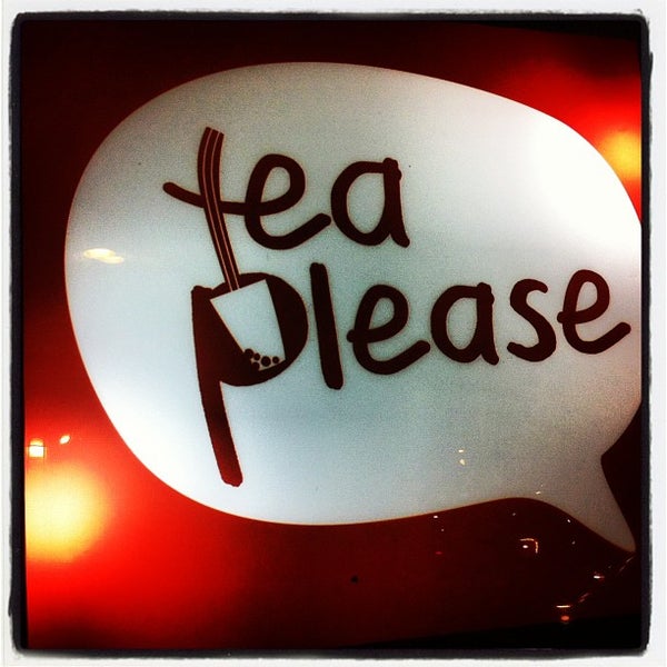 Foto tirada no(a) Tea Please por James M. em 7/2/2013