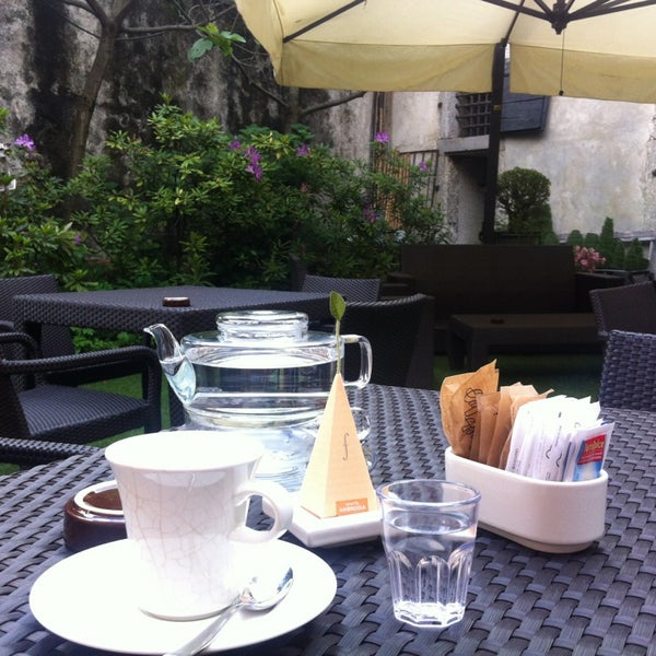 5/17/2013 tarihinde Ele K.ziyaretçi tarafından Caffè Maggioni'de çekilen fotoğraf