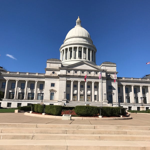 Foto tomada en Arkansas State Capitol  por Lynn W. el 10/16/2017