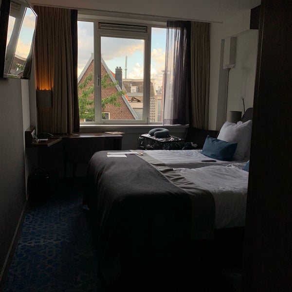 Photo taken at Hampshire Hotel - Eden Amsterdam by Mohammed F. on 8/13/2019