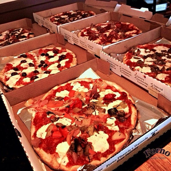 4/17/2014にMarco A.がForno Pizzeria &amp; Trattoriaで撮った写真