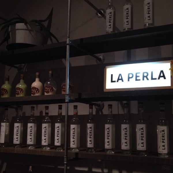 Photo taken at La Perla Mezcaleria Boutique by Eder H. on 3/12/2015