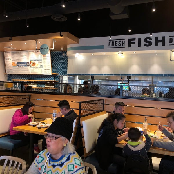 Снимок сделан в California Fish Grill пользователем Peter A. 1/4/2019