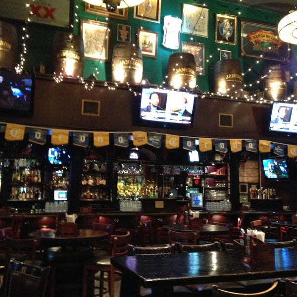 Photo taken at Brickell Irish Pub by Miguel A. on 4/23/2013