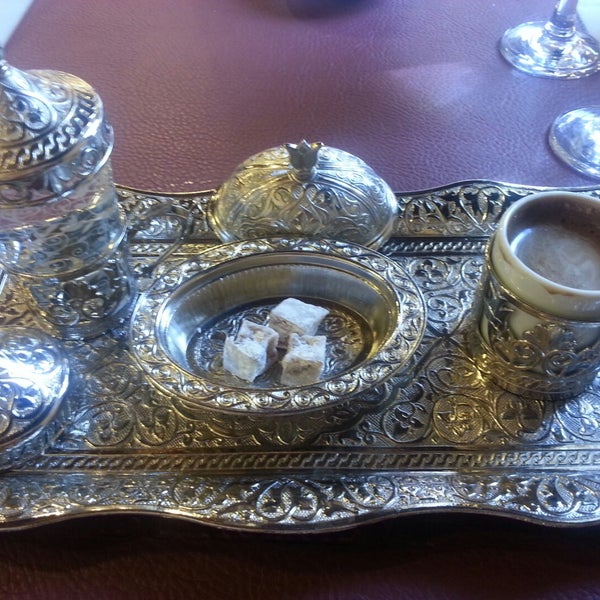 Снимок сделан в Bursa Evi İskender Restaurant пользователем HB 11/10/2014