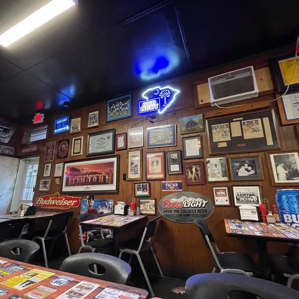 Ike's Korner Grille Burger Joint