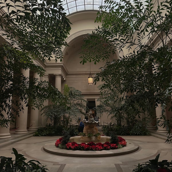 Photo taken at National Gallery of Art - West Building by Joe H. on 12/20/2022