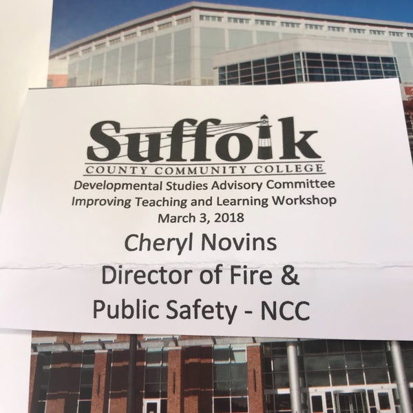 Foto scattata a Suffolk County Community College da Cheryl N. il 3/3/2018