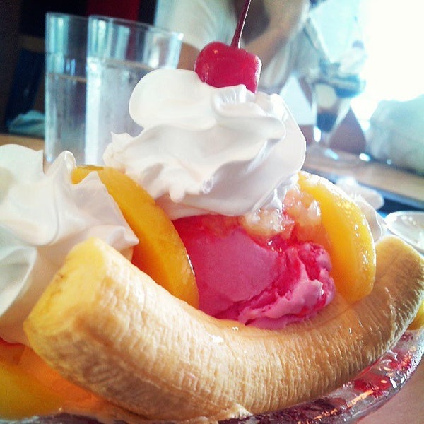 Icebergs Ice Cream Shop in Quezon City