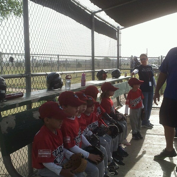 Western Little League Ballpark 2 tips from 40 visitors