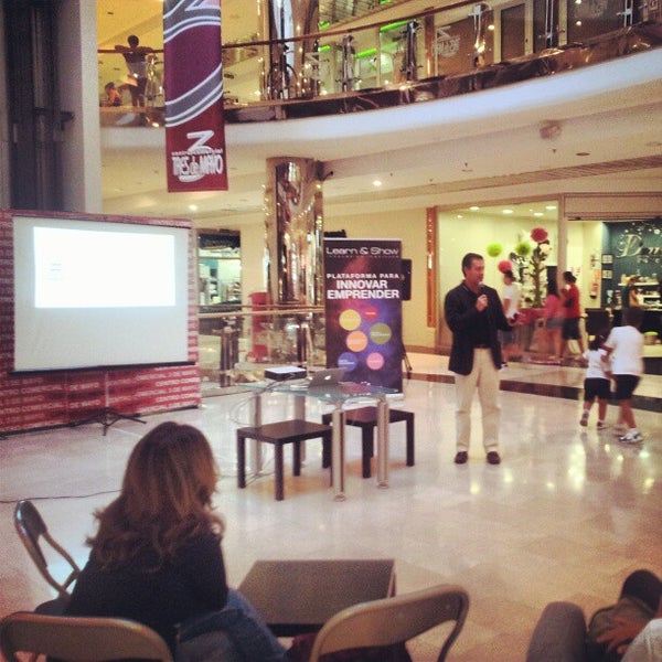 Photo taken at Nivaria Center by @xelso &gt;&gt; Jacob R. on 10/24/2012