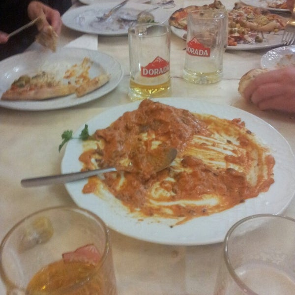 รูปภาพถ่ายที่ Pizzeria El Capriccio โดย @xelso &gt;&gt; Jacob R. เมื่อ 1/24/2014