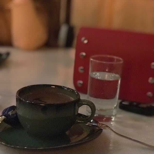Foto tomada en Balkon Cafe &amp; Restaurant  por Emriye A. el 11/7/2020