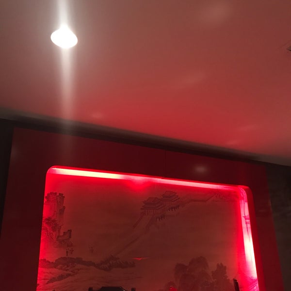 3/16/2019 tarihinde Tulin E.ziyaretçi tarafından Dragon Restaurant'de çekilen fotoğraf