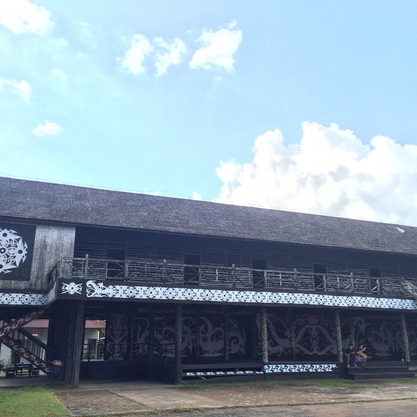 500 Gambar Rumah Adat Dayak Betang HD