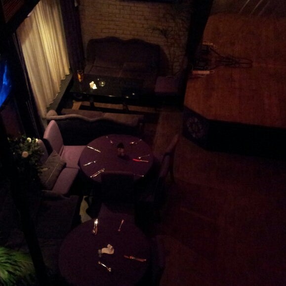 Foto diambil di B-lounge oleh Alexander U. pada 2/25/2014