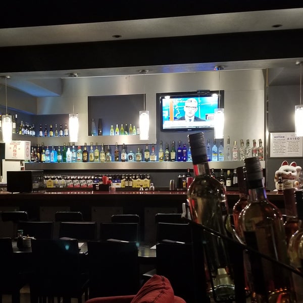 Photo taken at Daan Sushi Asian Bistro &amp; Bar by 경순 김. on 2/14/2019