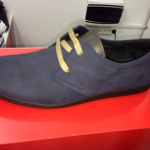 Paul cruz sales footwear
