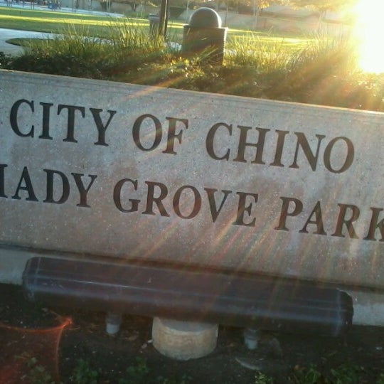 Shady Grove Park, 6776 Chino Ave, Чино, CA, shady grove (dog friendly),shad...