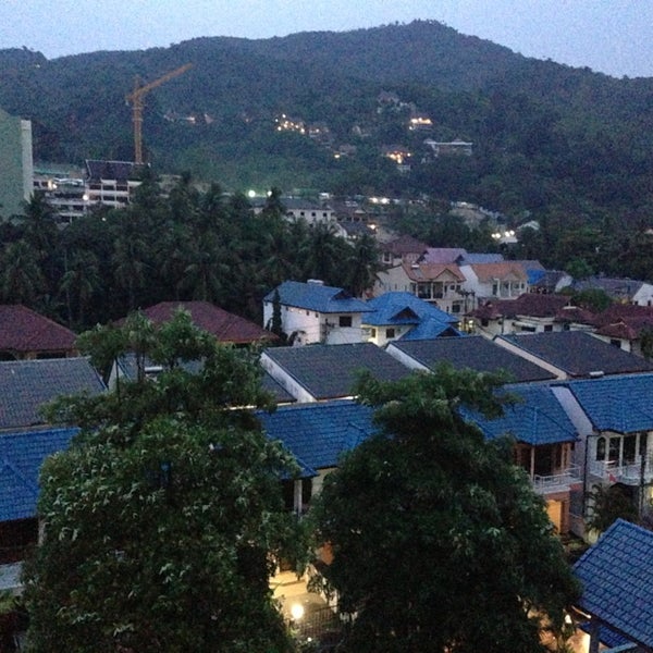 รูปภาพถ่ายที่ Andakira Hotel Phuket โดย Mohammed K. เมื่อ 4/10/2013