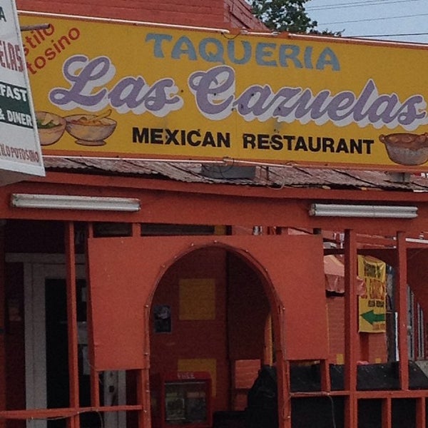 6/19/2013에 Sean Soul님이 Las Cazuelas Mexican Restuarant에서 찍은 사진