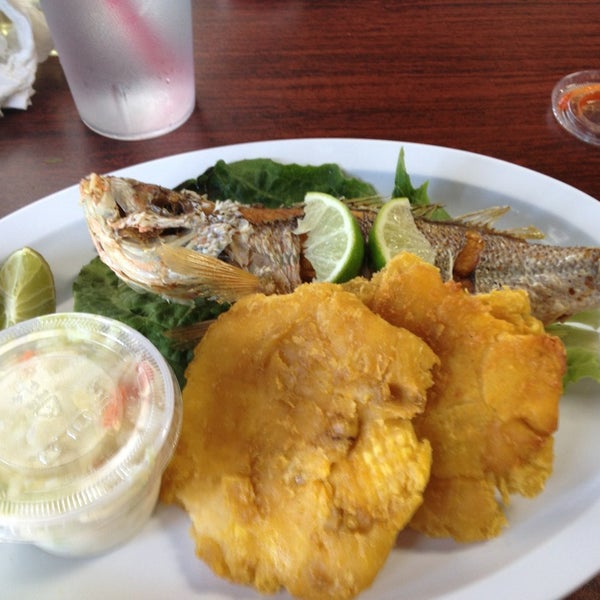 Foto diambil di King Seafood oleh Naibis G. pada 3/29/2013
