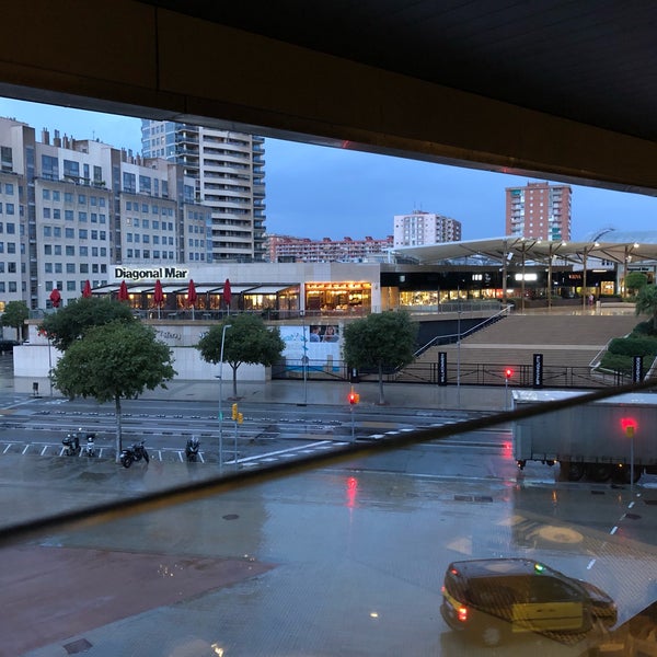 Photo taken at Hilton Diagonal Mar Barcelona by Reina v. on 9/11/2019