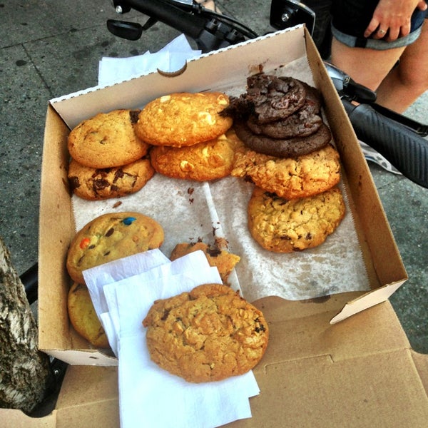 syracuse insomnia cookies syracuse insomnia cookies