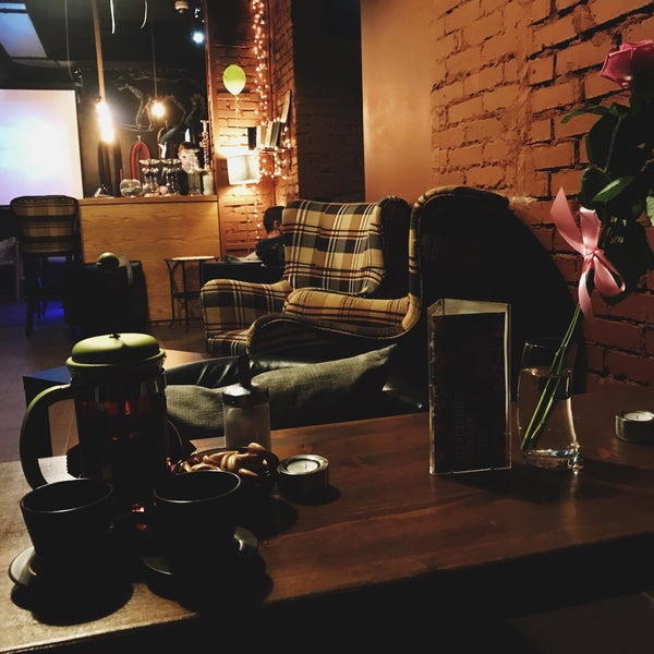 6/3/2017にVeronica B.がLegends barで撮った写真