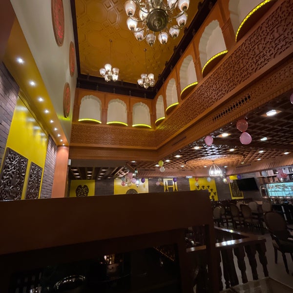 รูปภาพถ่ายที่ Shikara restaurant โดย Ali A. เมื่อ 6/12/2022