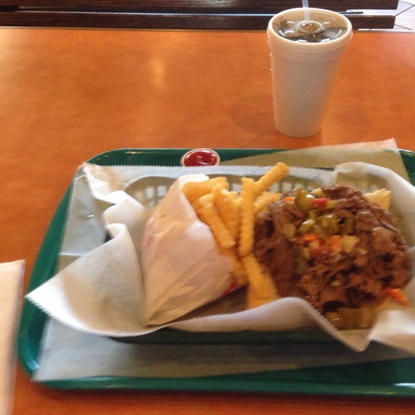 Kombs Beef and Dogs - Fast Food Restaurant in Broadview
