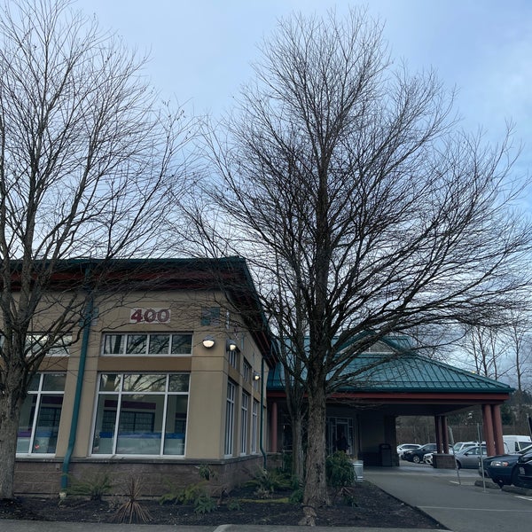 US Post Office Gilman 400 NW Gilman Blvd