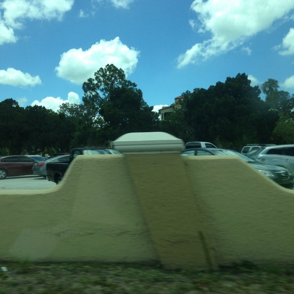 Bay Pines VA Bldg 1 Structure