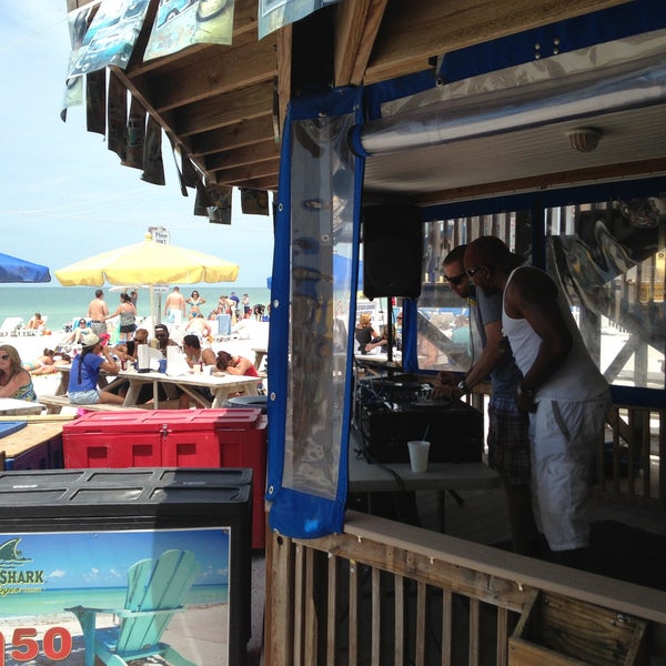 4/21/2013にJack B.がCaddy&#39;s On The Beachで撮った写真