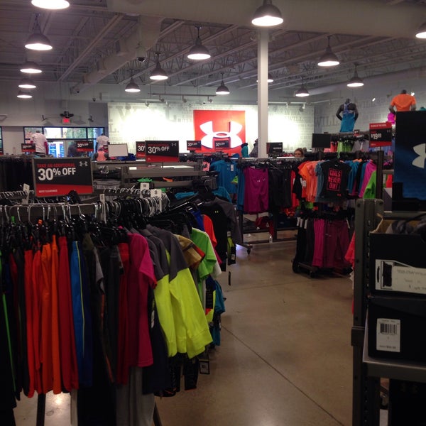 Under Armour Clothing Store In Wrentham