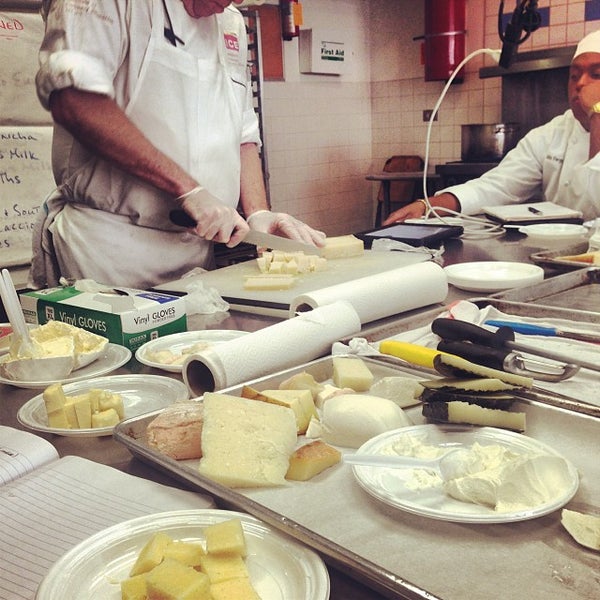 Photo prise au The Institute of Culinary Education (ICE) par Vincenzo D. le10/29/2013