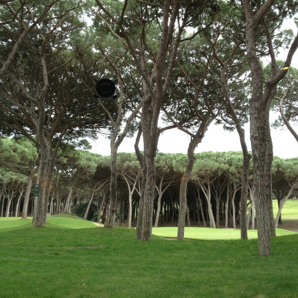 Photo taken at Golf Platja de Pals by Alicia D. on 3/16/2013