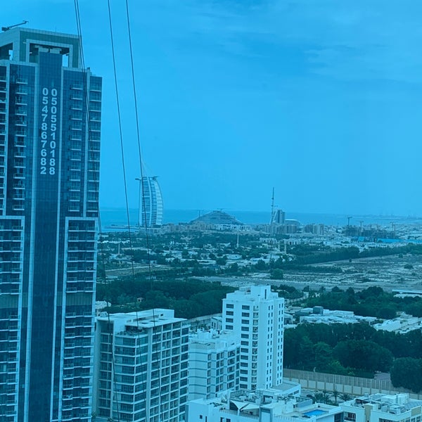 Photo taken at Fraser Suites Dubai by MUKHTAR on 7/8/2022