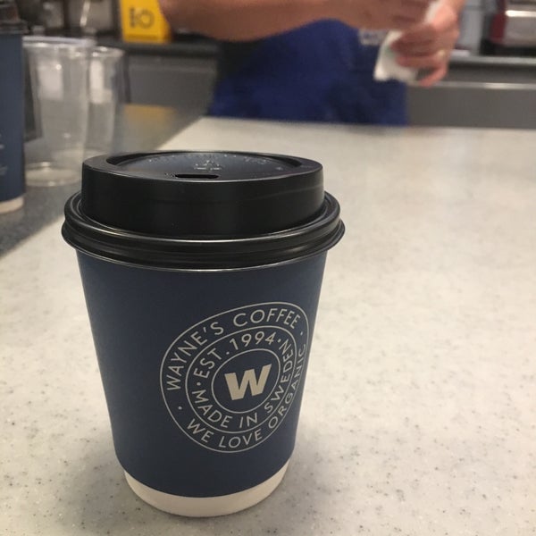 Foto tirada no(a) Wayne&#39;s Coffee por T•Q em 2/14/2019