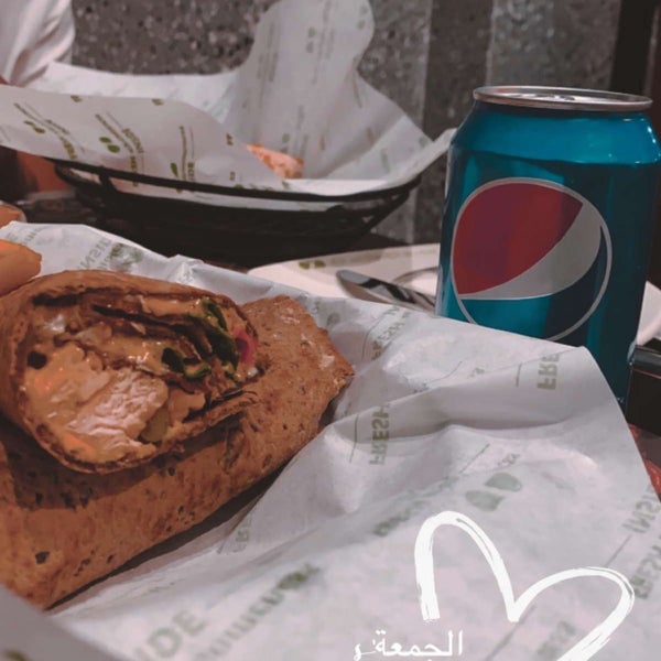 Foto tirada no(a) Zaatar w Zeit por Hamad 💫 em 9/1/2022